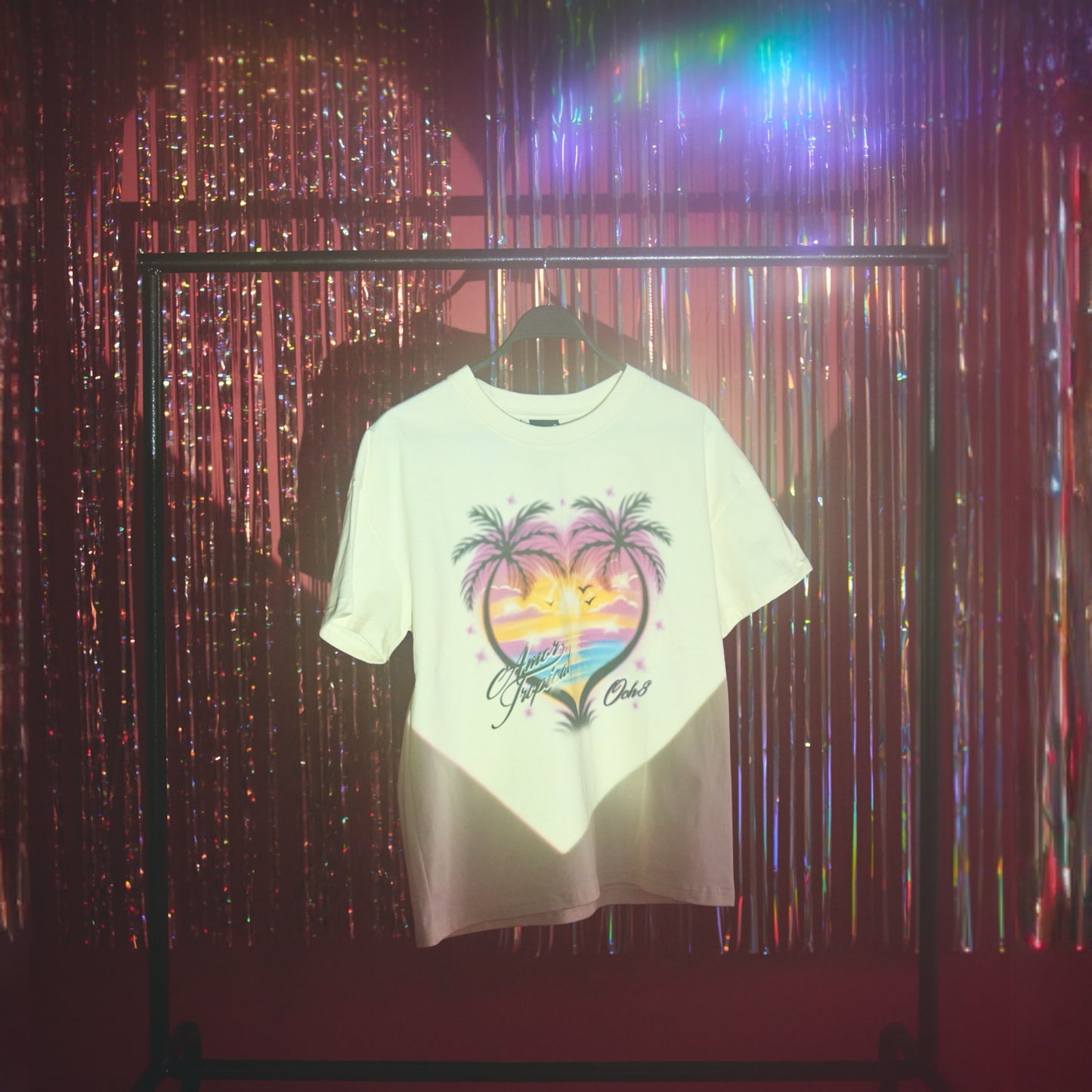 Camiseta “Amor Tropical”